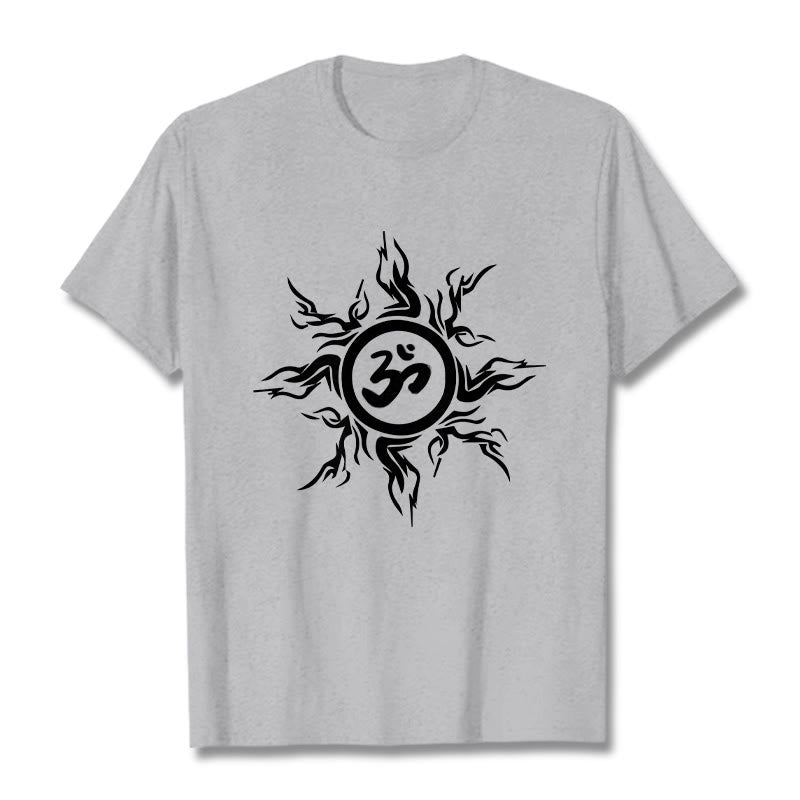 T-shirt en coton à motif soleil rayonnant Foviel entourant un symbole Om