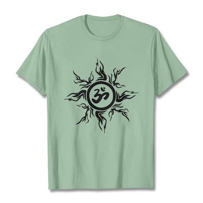 T-shirt en coton à motif soleil rayonnant Foviel entourant un symbole Om