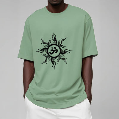 T-shirt en coton à motif soleil rayonnant Foviel entourant un symbole Om