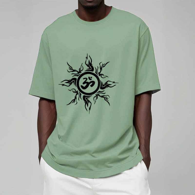 T-shirt en coton à motif soleil rayonnant Foviel entourant un symbole Om