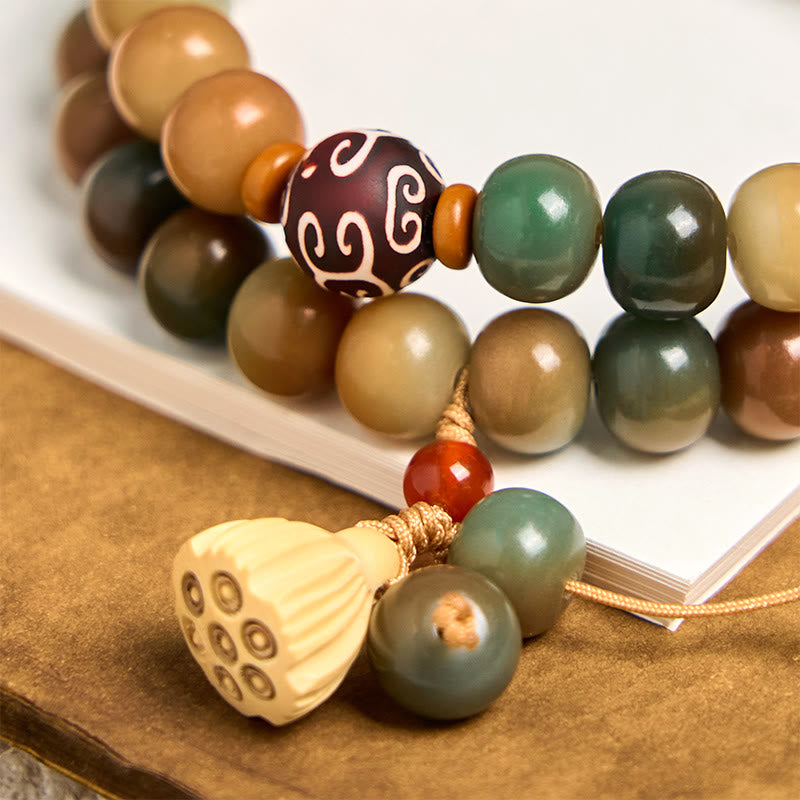 Bracelet double tour Foviel avec perles de Bodhi colorées et breloque fleur de lotus pour la paix