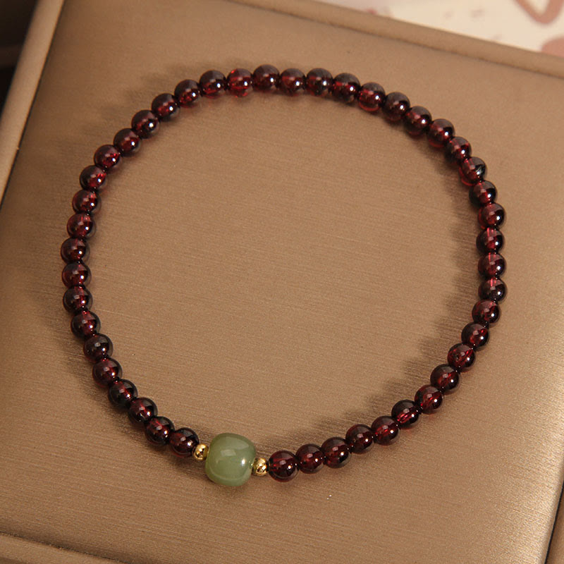 Foviel Natürliche 3mm ultradünne Granat Hetian-Jade Perlen Stabilität Armband
