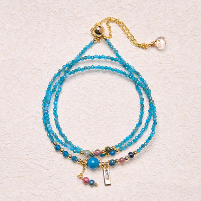 Bracelet triple tour créatif Foviel en perles d'apatite naturelle ultra-fines de 3 mm et cuivre plaqué or 14 carats