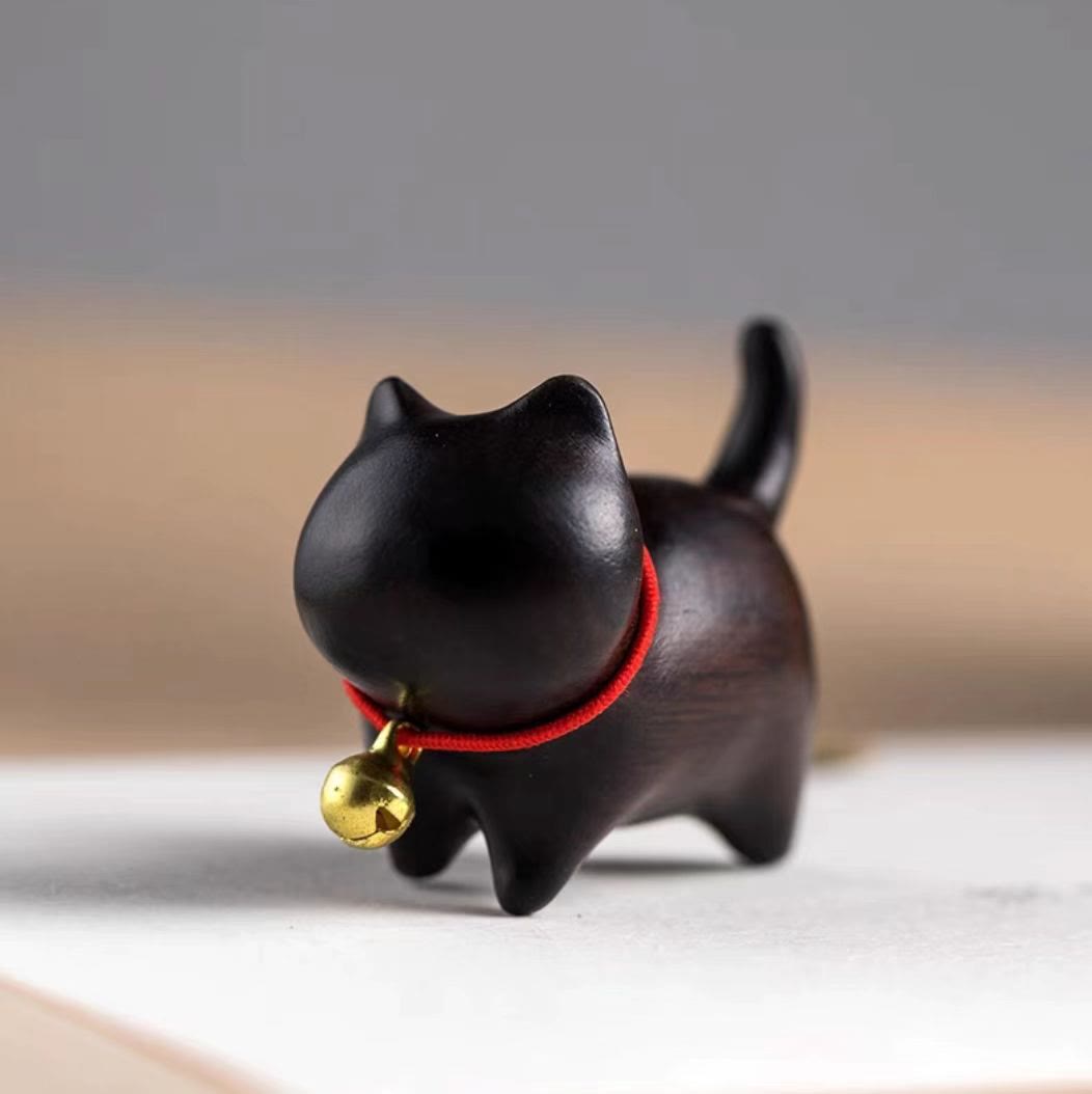 Foviel Green Sandalwood Small Leaf Red Sandalwood Cute Cat Animals Soothing Peace Decoration