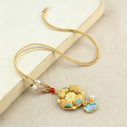 Foviel Song Brocade Four-Leaf Clover Luck Necklace