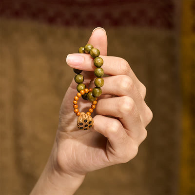 Buddha Stones Green Sandalwood Lotus Pod Healing Hand-Polished Tactile Meditation Beads Decorations - image 4