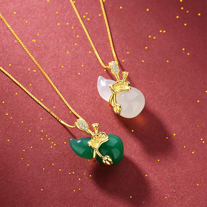 Collier pendentif Foviel en jade cyan en forme de gourde et feuille de lotus, symbole d'abondance