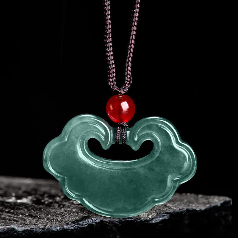 Pendentif collier porte-bonheur Foviel en jade vert naturel, motif cadenas chinois