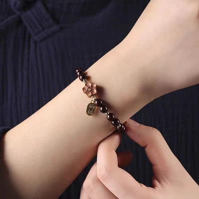 Bracelet de protection Foviel à breloque Ruyi en bois de santal naturel, fleurs de pêcher et bois de santal rouge à petites feuilles