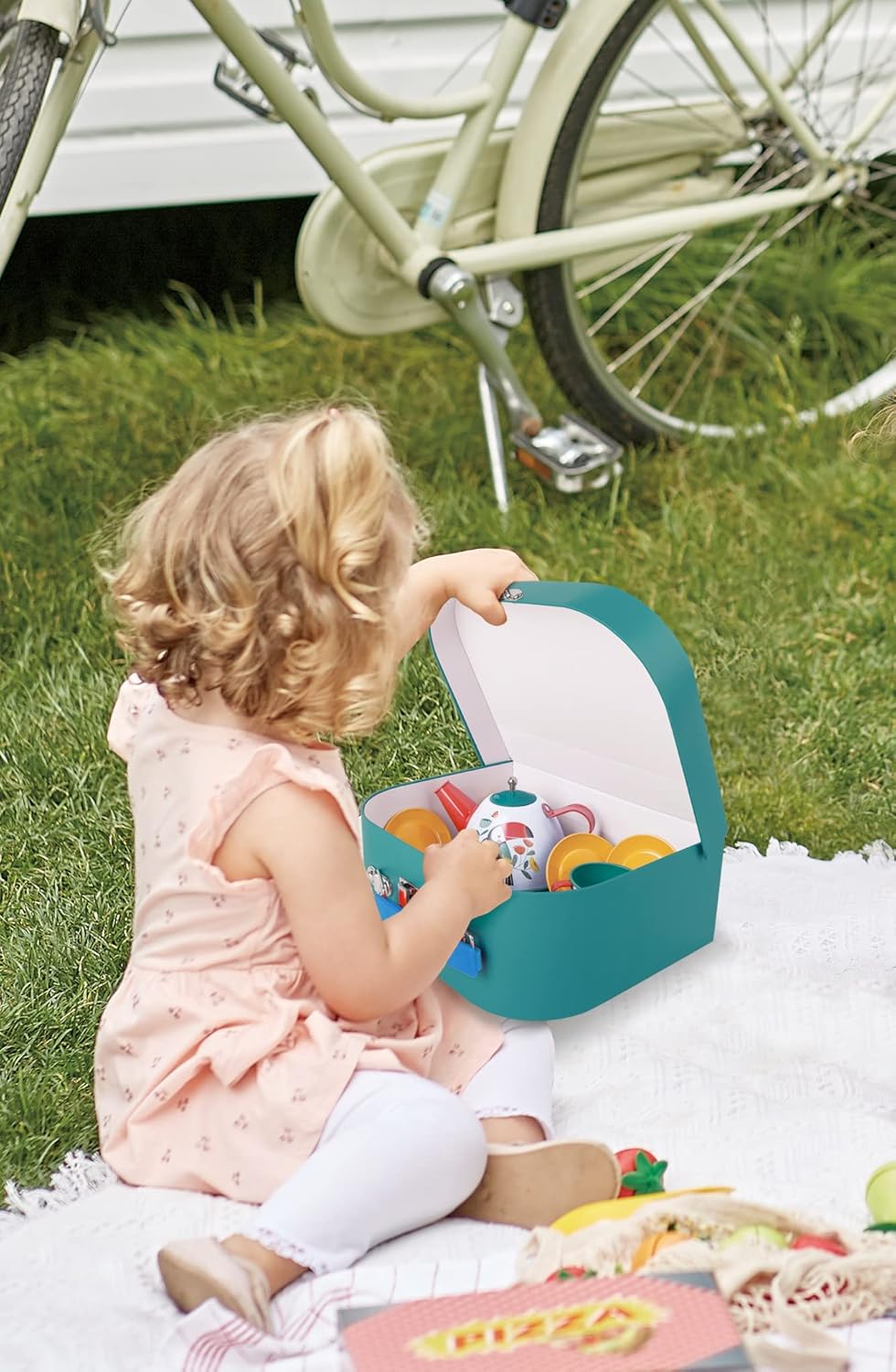 Fidtoy Pretend Play Tea Set Picnic Toy with Teapot Cups and Cookies