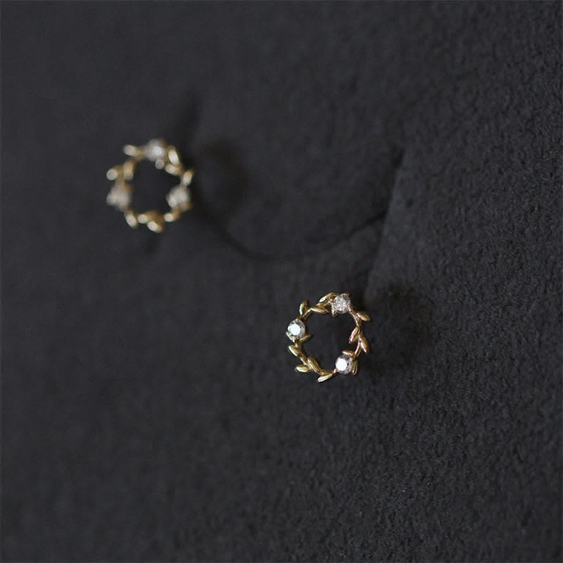 Foviel 925 Sterling Silber Posts Kupfer Metall winziger Kranz Gestüt Segnung Blume Ohrringe