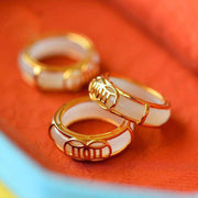 Foviel weißer Jade Glück Ring Halskette