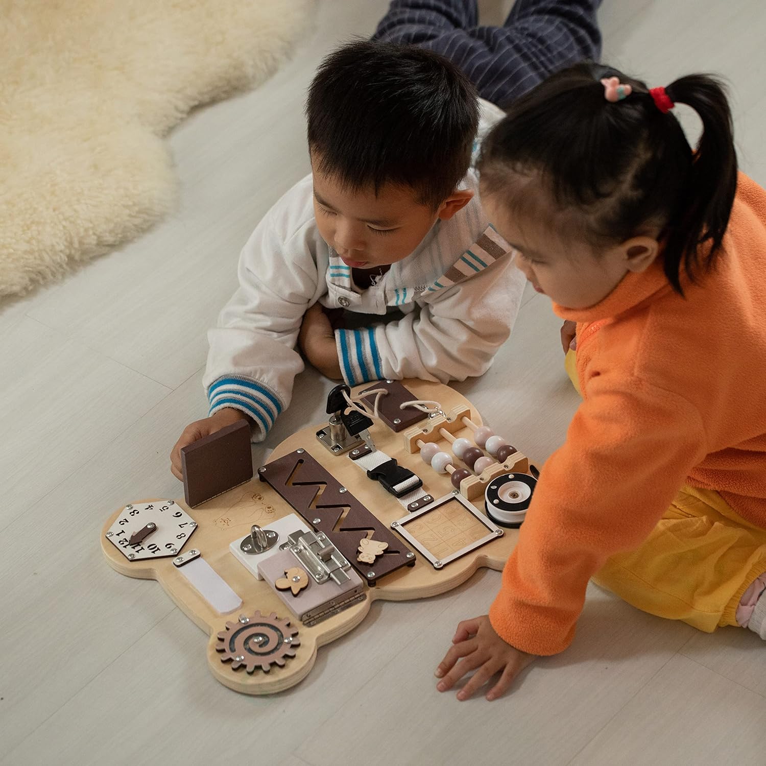 Fidtoy Montessori Bear Busy Board Toddler Learning Toy