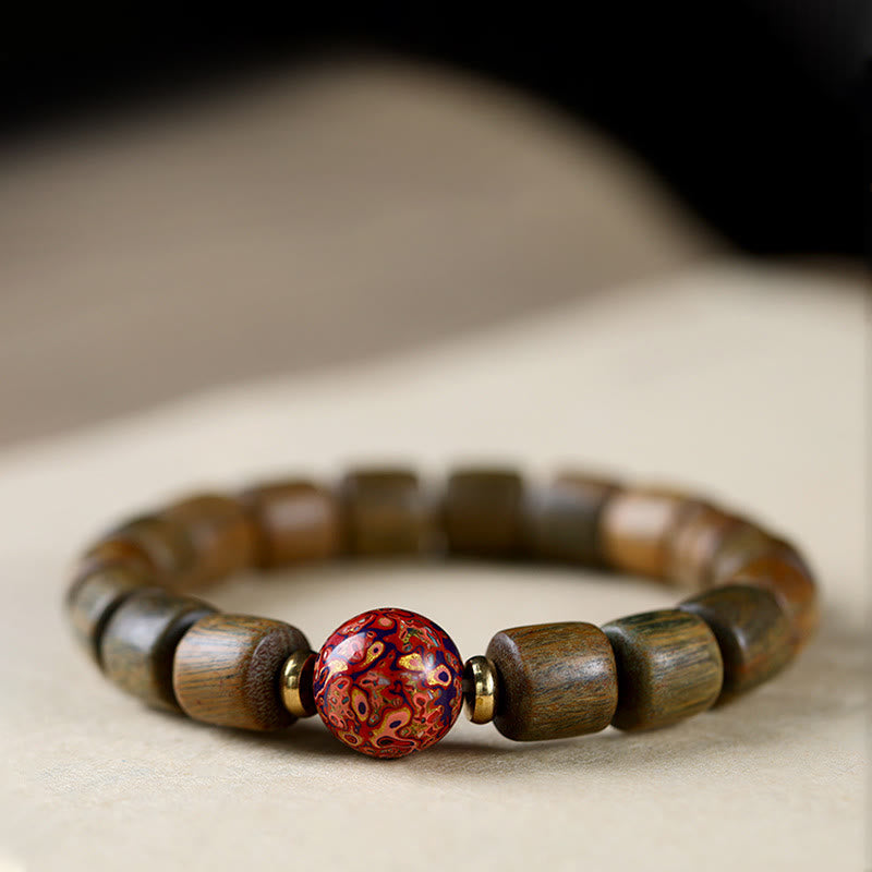 Foviel Natürliches grünes Sandelholz Kleines Blatt rotes Sandelholz Lack Perle Peace Armband