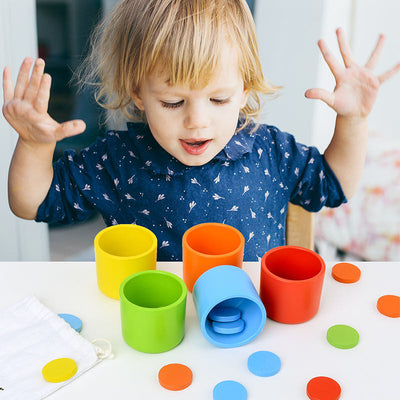 Vasos para clasificar colores Montessori - Los mejores juguetes Montessori