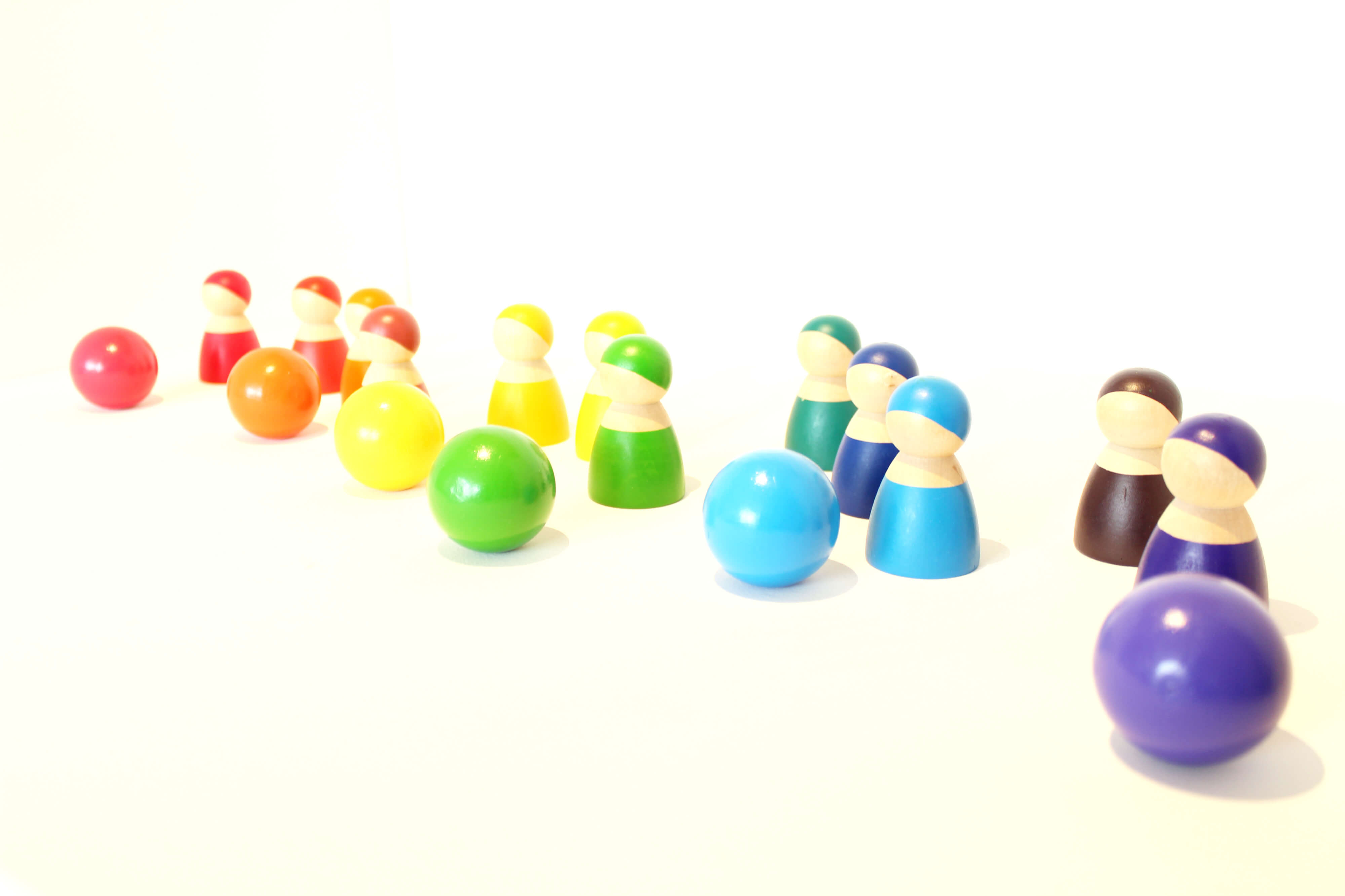 Fidtoy Amis en Bois Arc-en-ciel, Set de Poupées en Bois pour Enfants 3 ans et plus