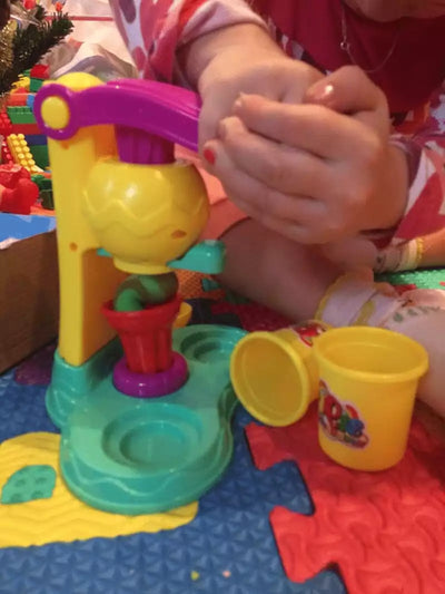 Machine créative de pâte à modeler « crème glacée »