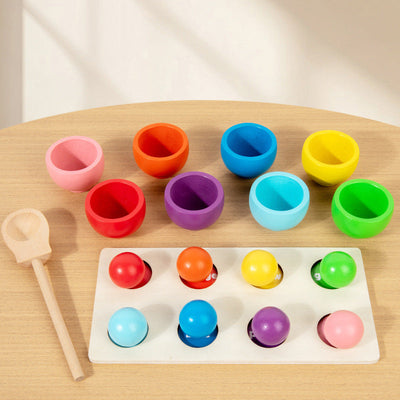 Planche de tri des couleurs Montessori avec balle et tasses