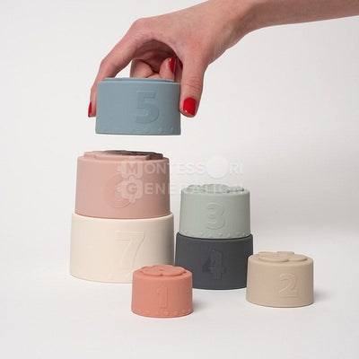 Gobelets empilables Montessori pour bébé