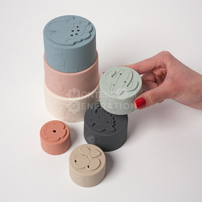 Gobelets empilables Montessori pour bébé