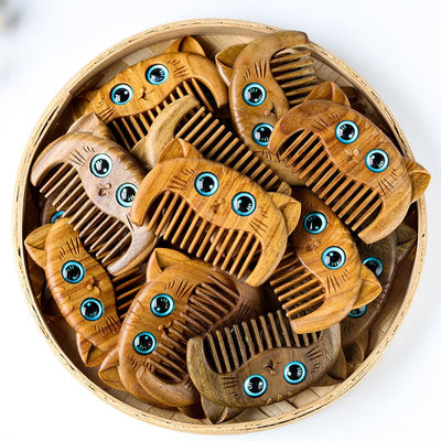 Buddha Stones Simple Cat Pattern Green Sandalwood Cure Portable Comb Comb BS Green Sandalwood Comb 6.8*4.2*1cm