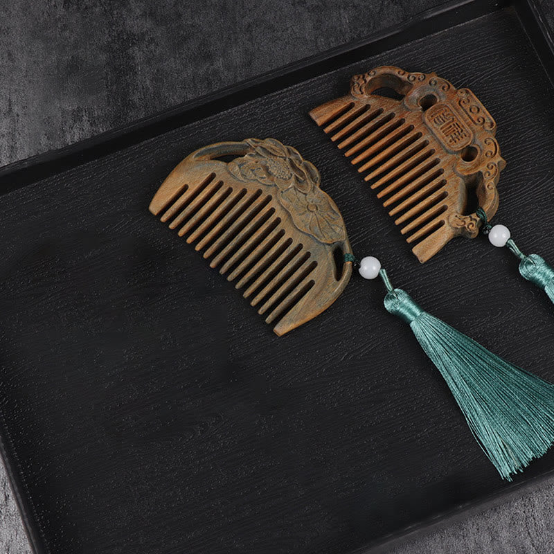 Buddha Stones Green Sandalwood Fox Peony Flower Lotus Engraved Cure Tassel Comb Comb BS 12