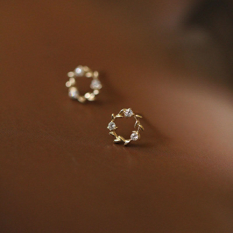 Foviel 925 Sterling Silver Posts Copper Metal Tiny Wreath Stud Blessing Flower Earrings
