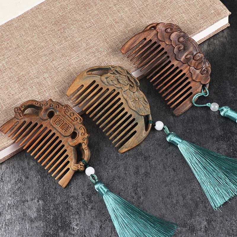 Buddha Stones Green Sandalwood Fox Peony Flower Lotus Engraved Cure Tassel Comb Comb BS 1