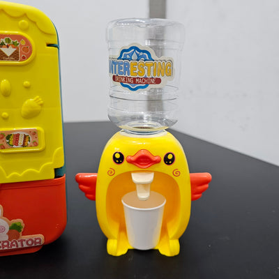 Dispensador de agua con forma de pato y mini refrigerador - Bacha Toys